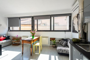 Banchi Nove, penthouse full of light and silence